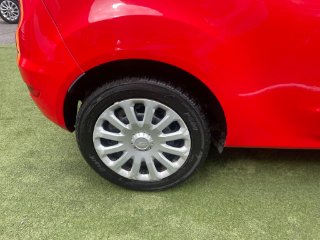 /photos/11198/09fa0aec-8342-4320-8f37-b83d372c72fa_i320x240.jpg
