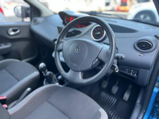 /photos/11198/26b5df62-b9d9-4c82-8369-1222f222adb0_i320x240.jpg